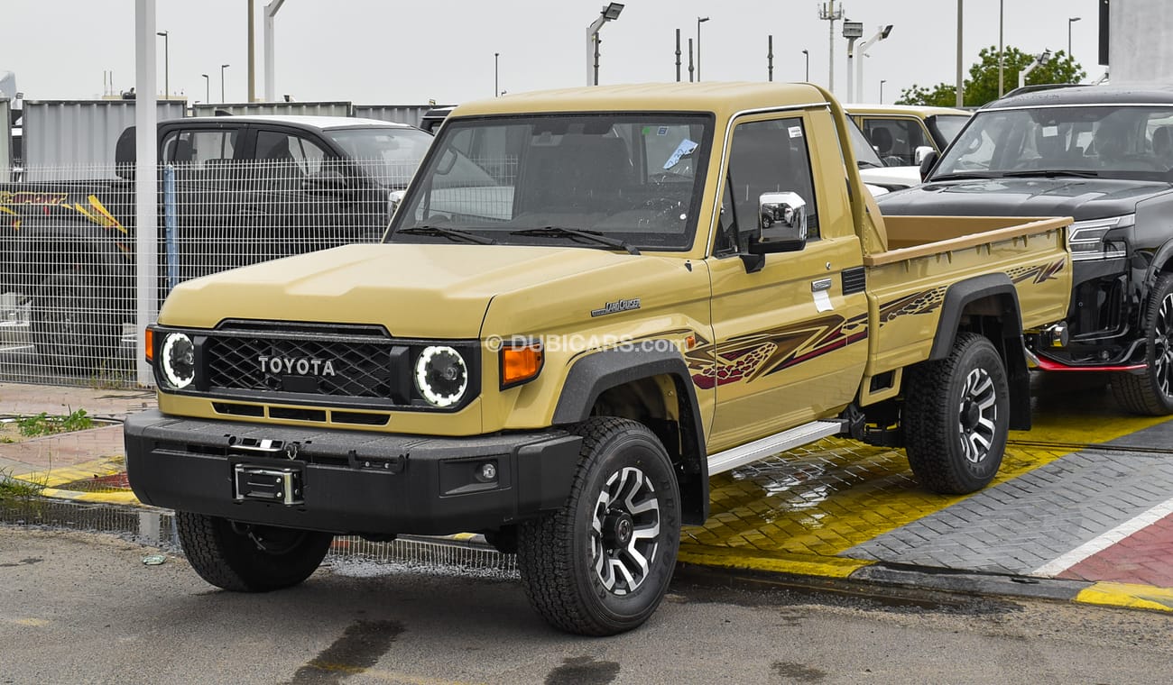 تويوتا لاند كروزر بيك آب 4.0L V6 Petrol Single Cabin A/T