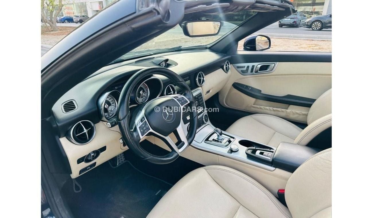 Mercedes-Benz SLK 200 AED 1,300 PM | MERCEDES-BENZ SLK-200 | CONVERTIBLE | GCC | LOW MILEAGE | 0% DWONPAYMENT