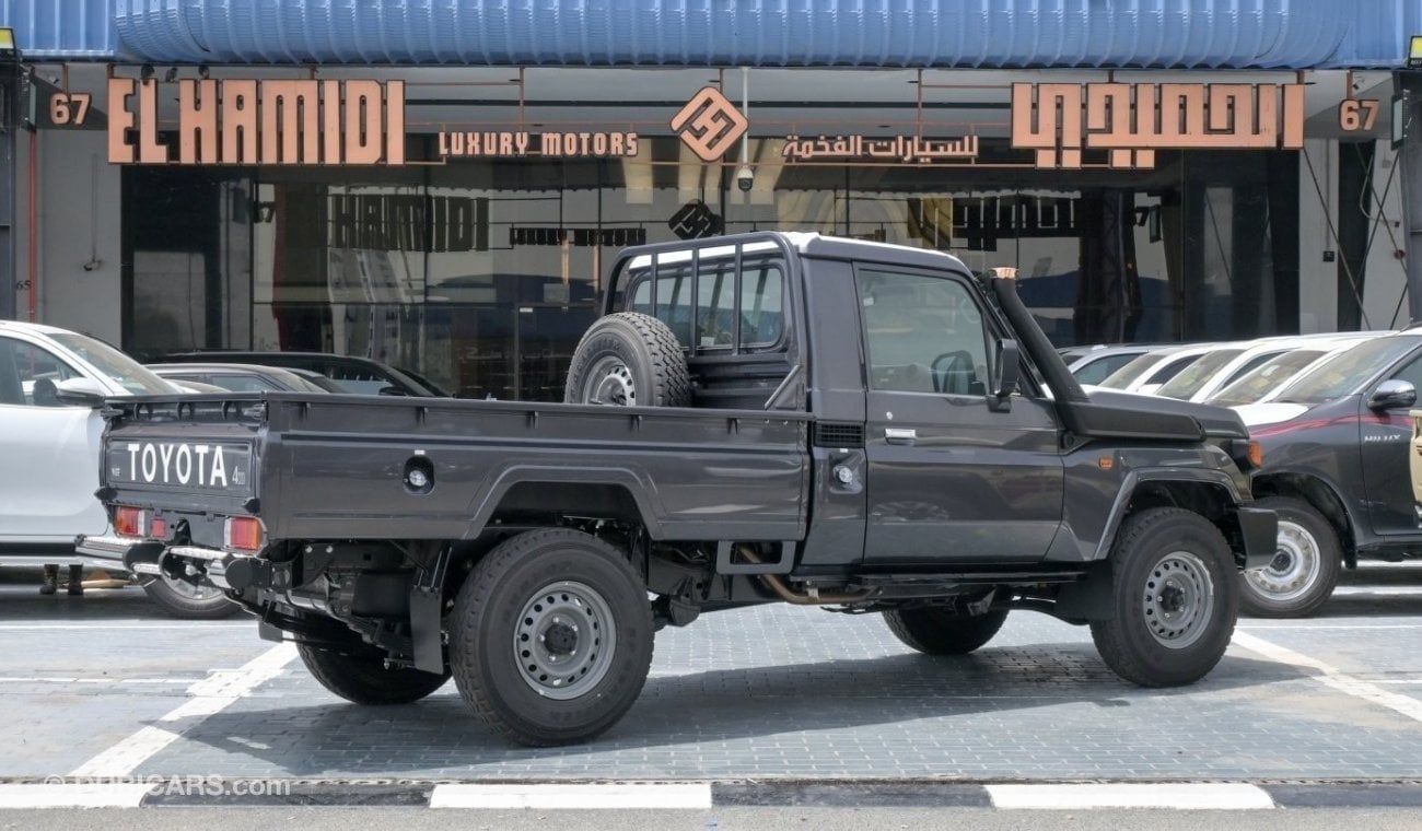 تويوتا لاند كروزر بيك آب TOYOTA LC PICK UP 79 SC PETROL 4.0L A/T, MY24