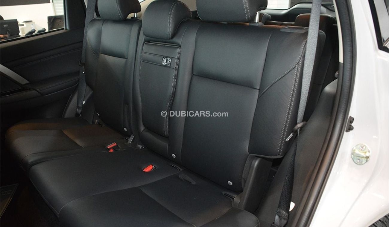 Mitsubishi Montero Montero Sports Leather seats Sunroof 4wd