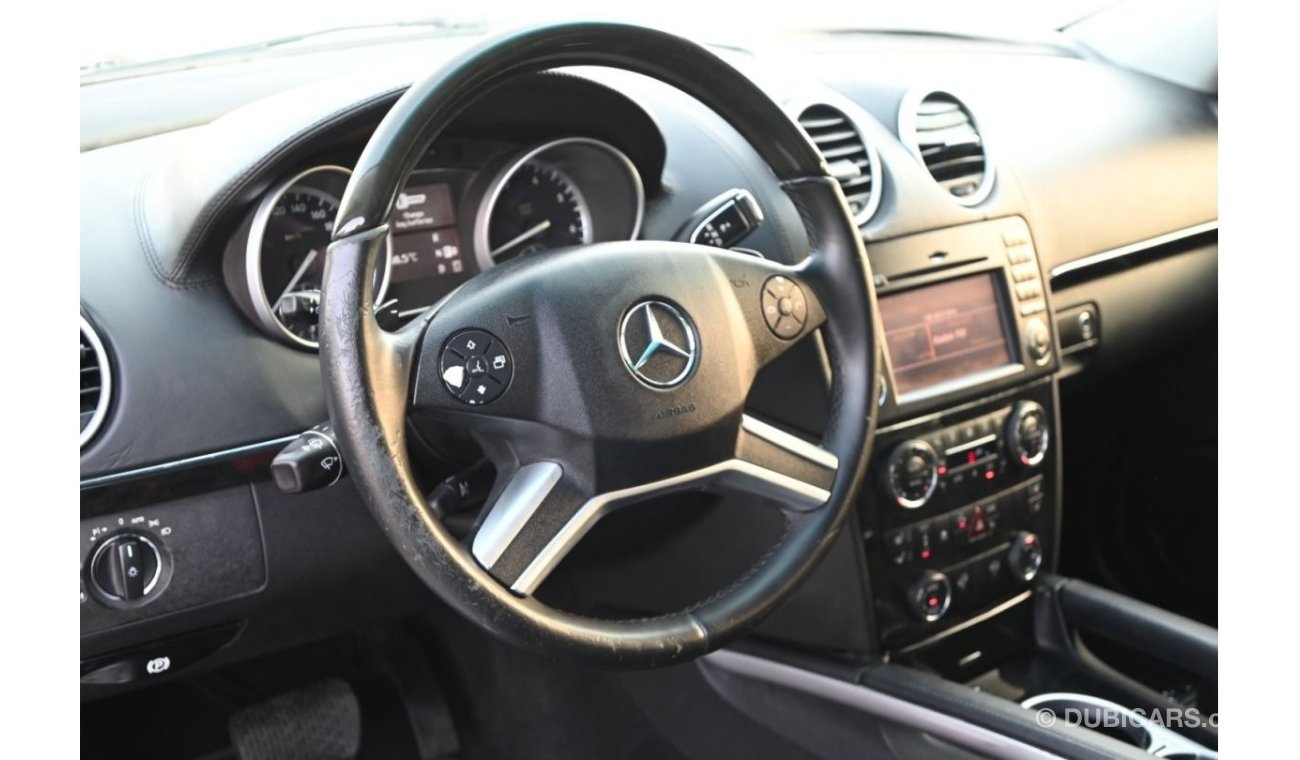 مرسيدس بنز GL 500 0% DP-BEST DEAL - LOW MILEAGE - MERCEDES GL 500 4MATIC - FULL OPTION - WELL MAINTAINED - GCC