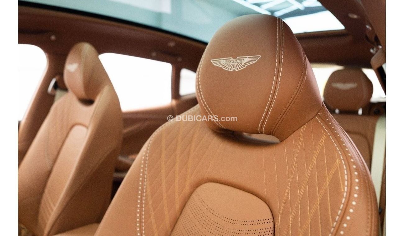 Aston Martin DBX 2023 - ASTON MARTIN DBX - DELIVERY KMS - CARBON PACKAGE - WARRANTY AVAILABLE