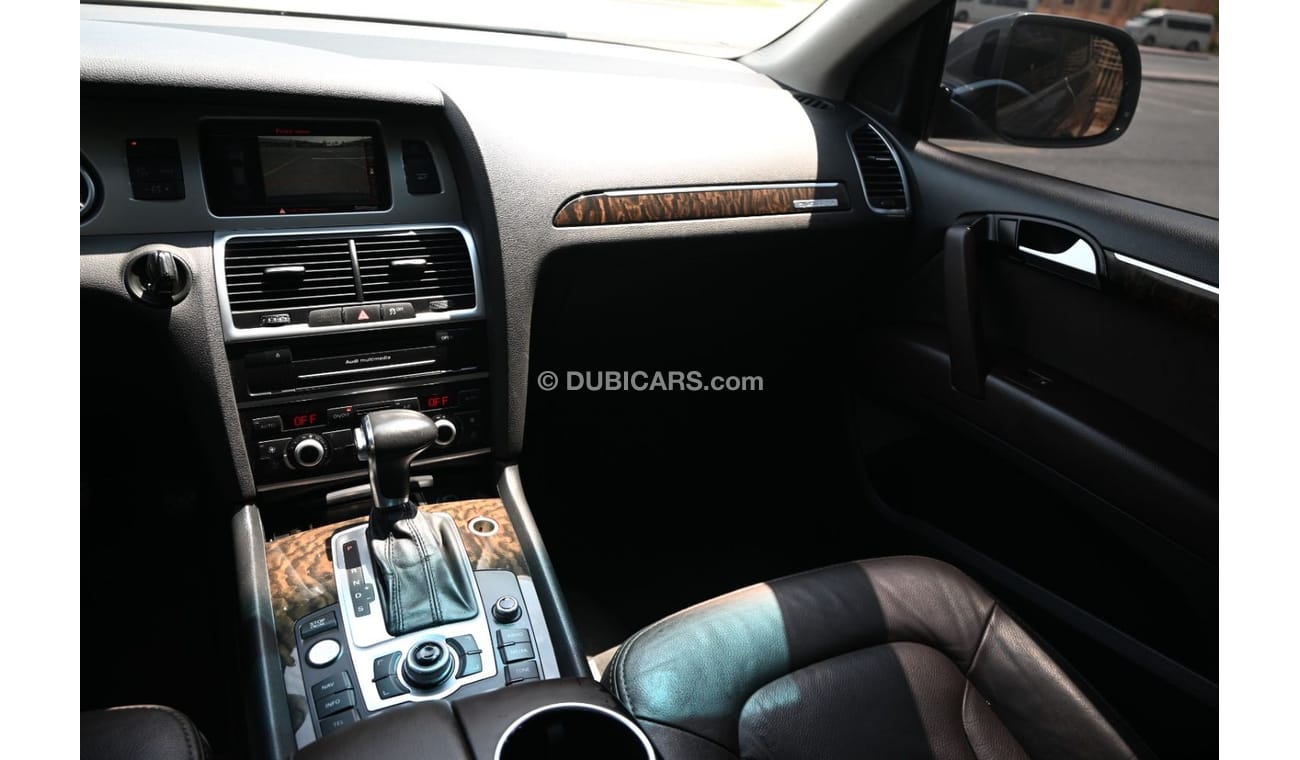 Audi Q7 0% DP  - ACCIDENT FREE - AUDI SERVICE - AUDI Q7 S-LINE 3.0SC 2015 - FIRS