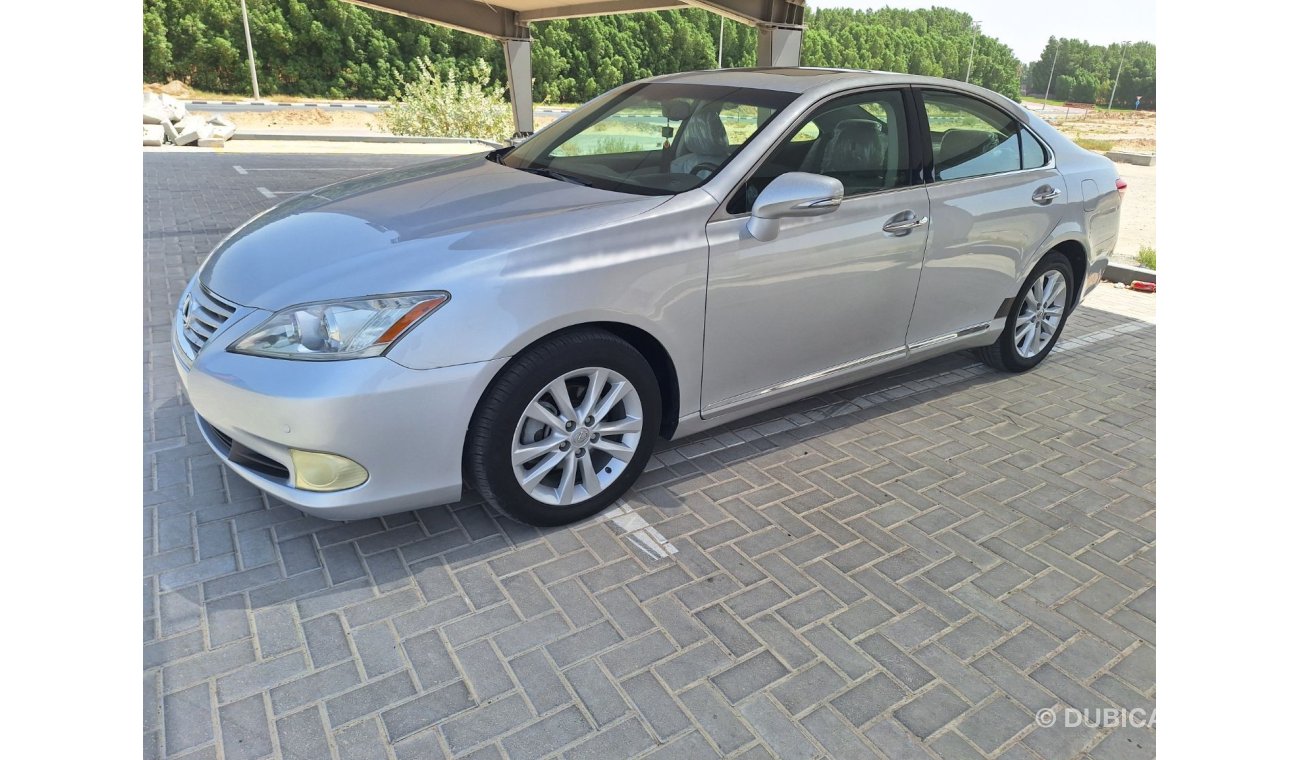 Lexus ES350 Lexus Es 350 full option USA good condition no accident