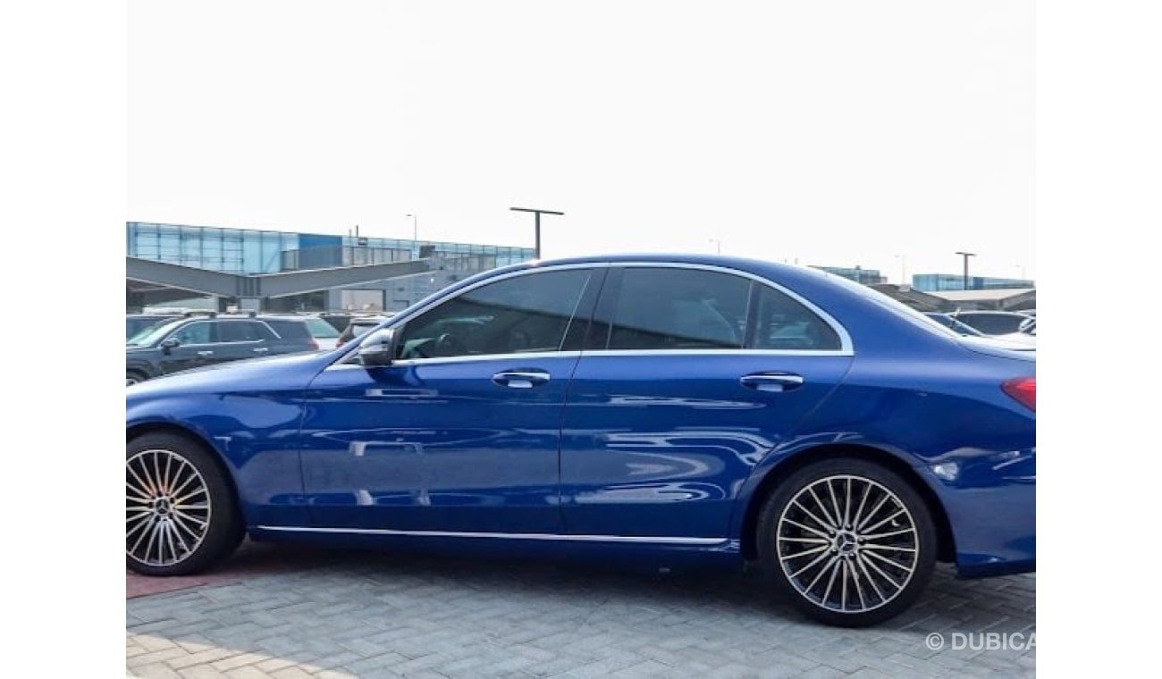 Mercedes-Benz C 220 ديزل خاليه من الحوادث