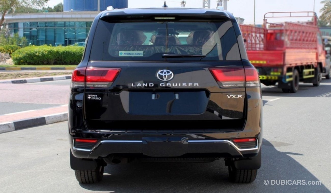 تويوتا لاند كروزر Toyota LAND CRUISER 300 VXR 2024MY Transmission Automatic V6 , 3.5L Petrol (EXPORT ONLY)