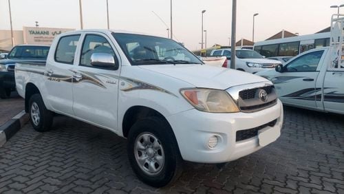 Toyota Hilux DC 2.4L 4WD DIESEL MANUAL TRANSMISSION