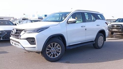 تويوتا فورتونر Toyota Fortuner 2.8L SR5 , 4WD, Diesel 2023MY , Auto Climate Control + Seat Cooler ( Export Only )