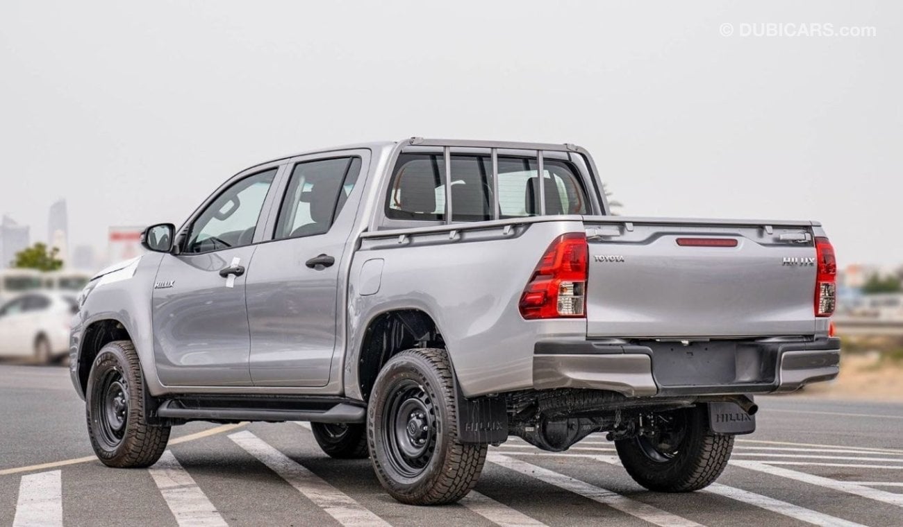 تويوتا هيلوكس Hilux SR5 2.4 Diesel mid option MT2024