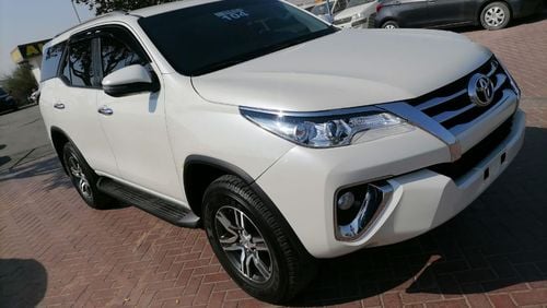 Toyota Fortuner SR5