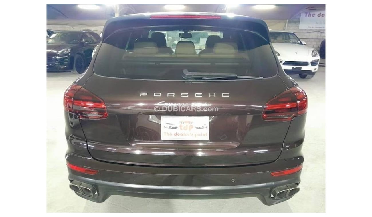 بورش كايان PORSCHE CAYENNE TURBO 4.8L 2016 SPORTS CHRONO PACKAGE WITH PDLS, AIR SEATS, SEAT AND STEERING HEATER