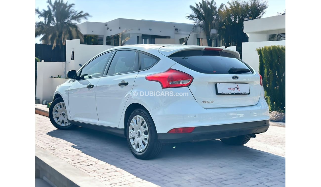 فورد فوكاس Ambiente 1.6L Hatchback