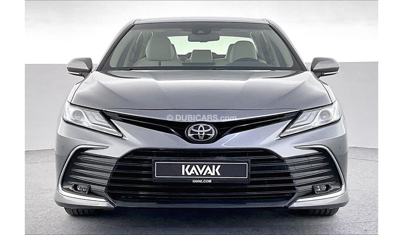 Toyota Camry SE+ | 1 year free warranty | 0 Down Payment