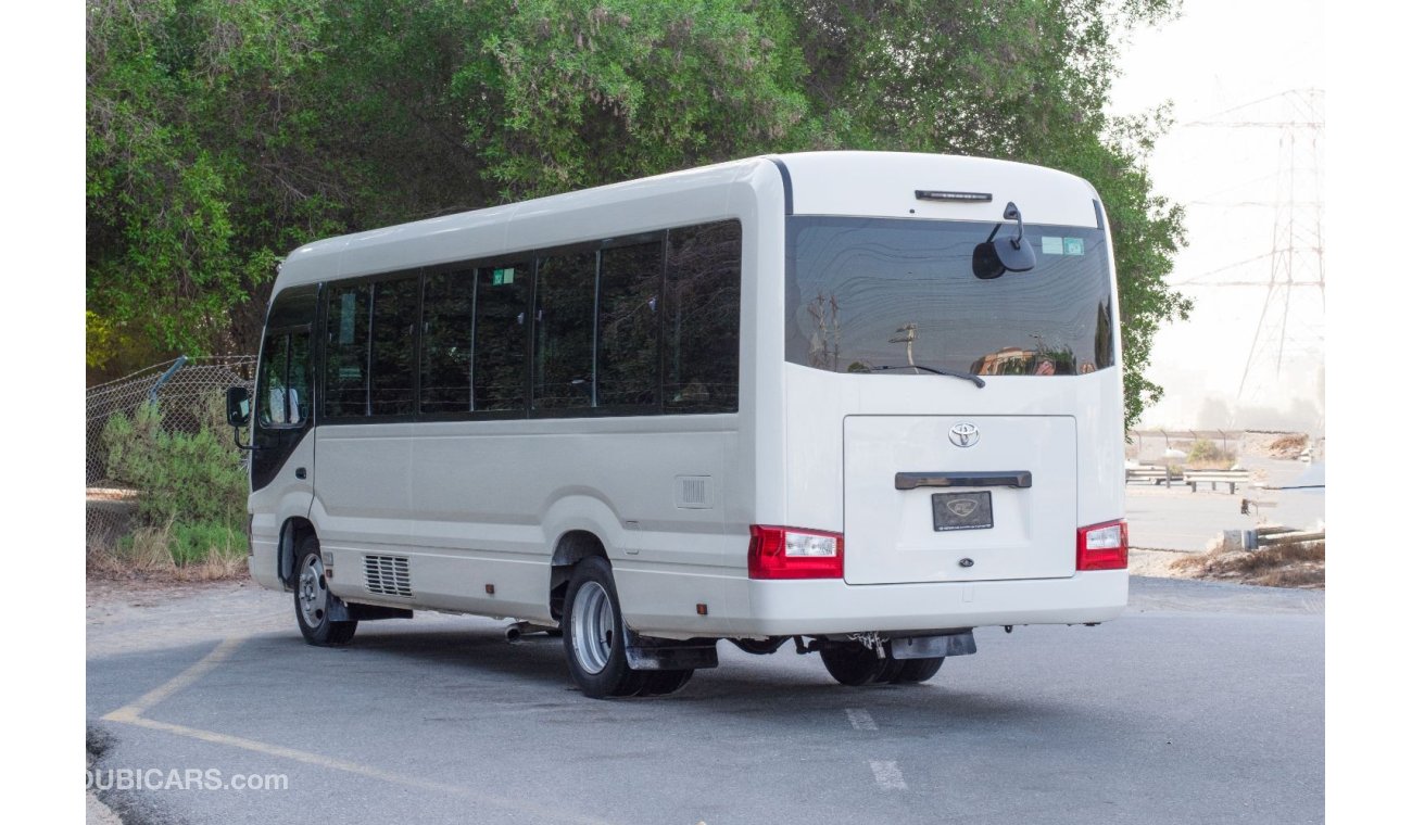 Toyota Coaster 2020 | TOYOTA COASTER | 23-SEATER | AUTOMATIC DOOR | GCC SPECS | T00782