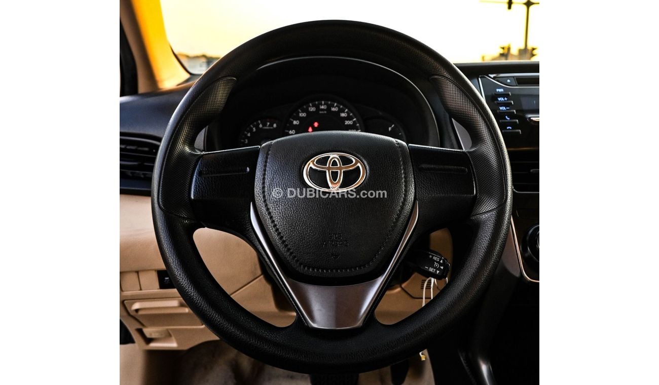 تويوتا يارس Toyota Yaris 2021 GCC _ SE in excellent condition, inside and out