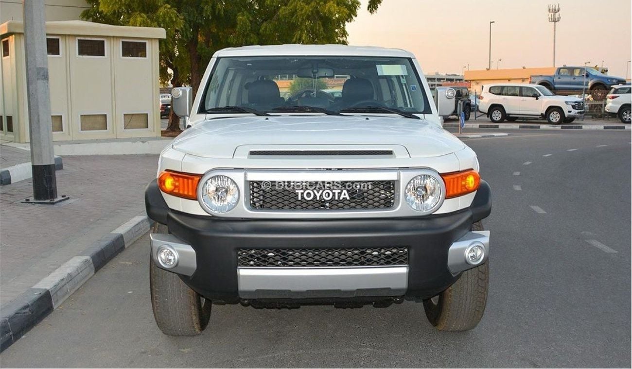 تويوتا إف جي كروزر Toyota FJ Cruiser