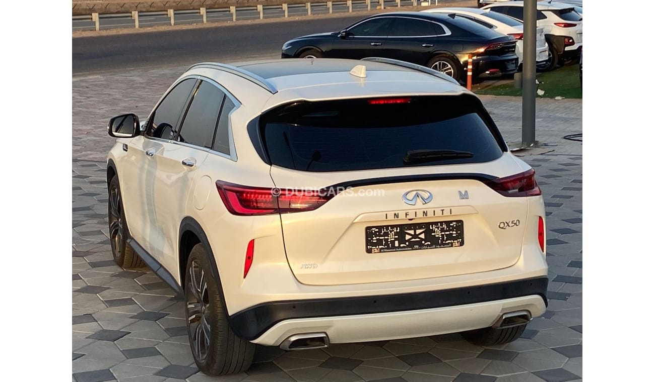 إنفينيتي QX50 Luxury 2.0L RWD