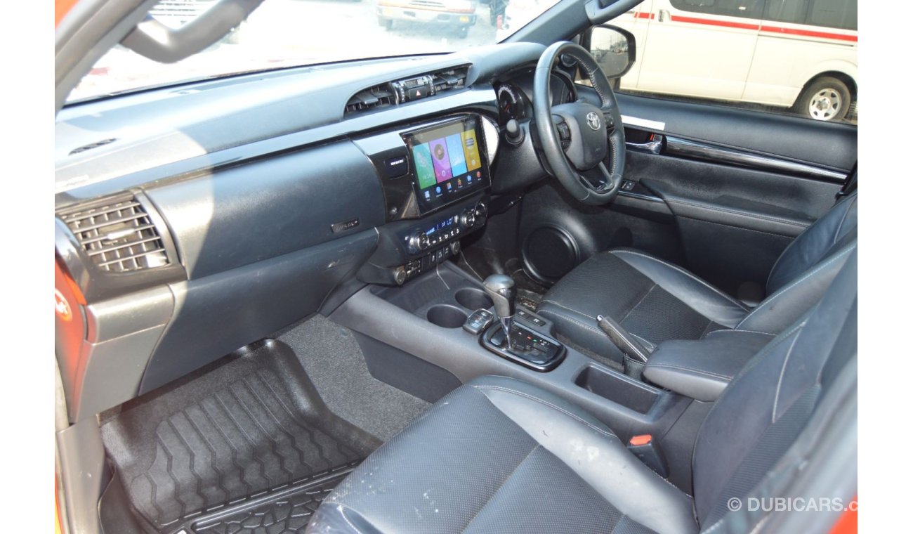 Toyota Hilux ROGUE Full option