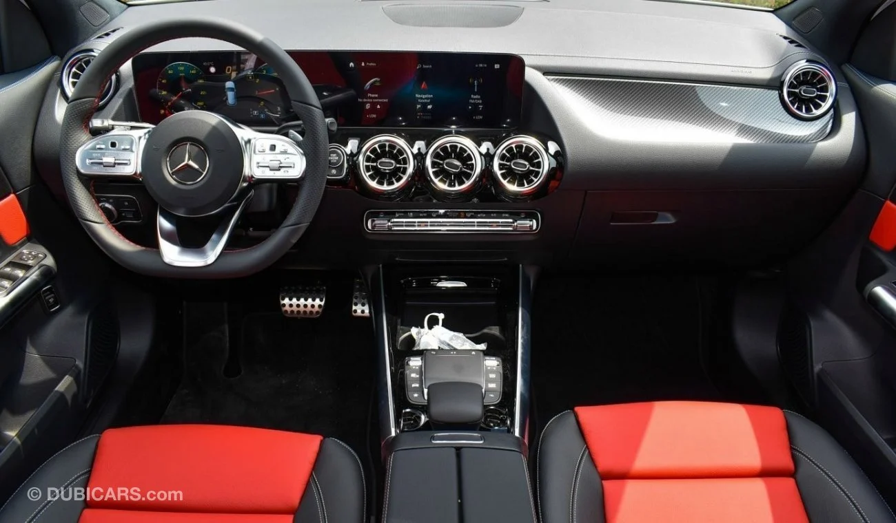 مرسيدس بنز GLA 35 AMG interior - Cockpit