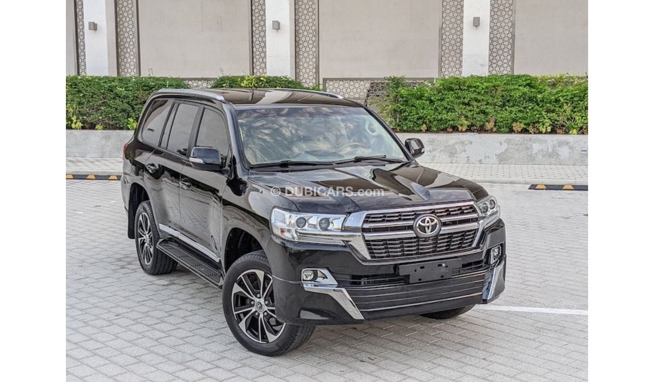 تويوتا لاند كروزر TOYOTA LAND CRUISER 2019 G.C.C IN EXCELLENT CONDITION