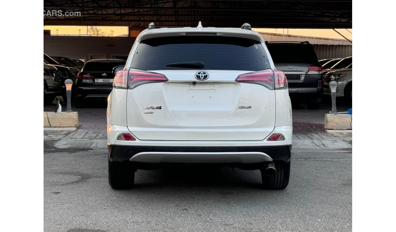 Toyota RAV4 GXR خليجي