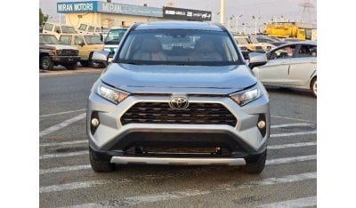 تويوتا راف ٤ 2021 Model XLE full option 4x4 , sunroof and leather seats