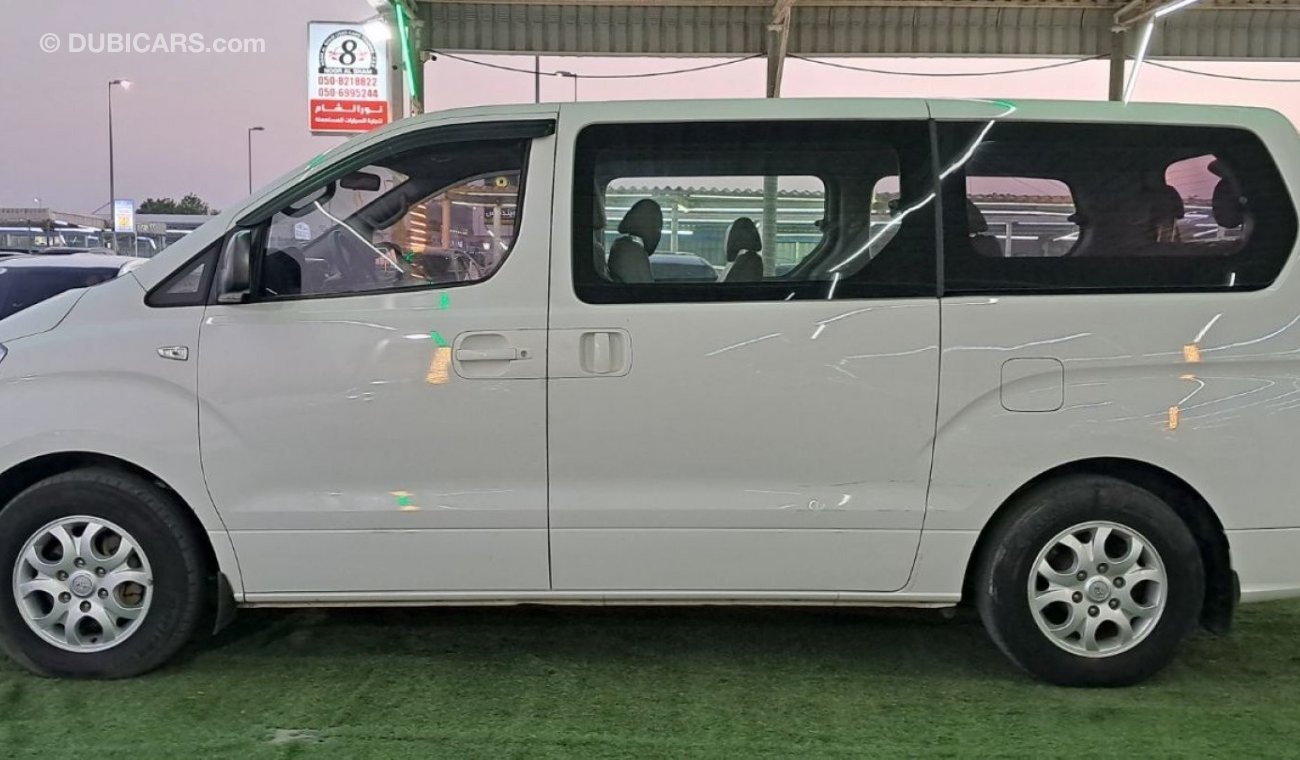 Hyundai H1 Starex