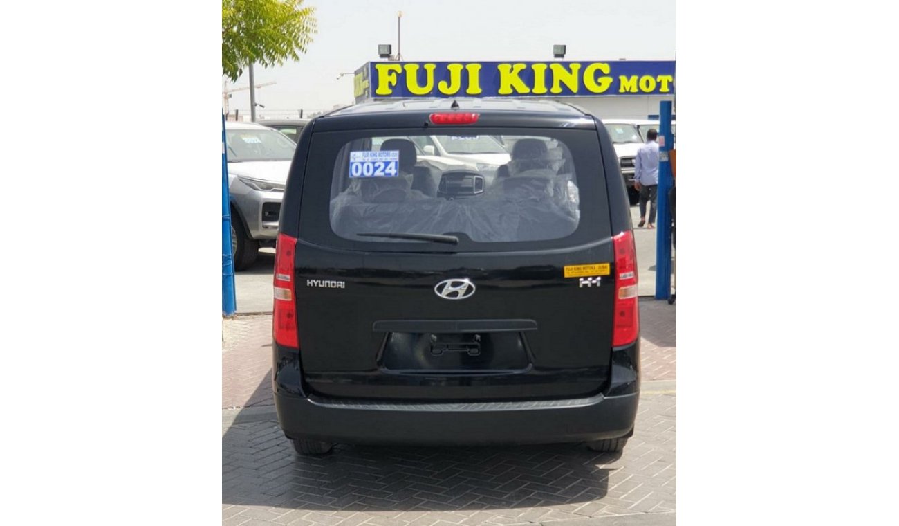 هيونداي H-1 VAN - MANUAL 5DOOR 12-SEATER DIESEL