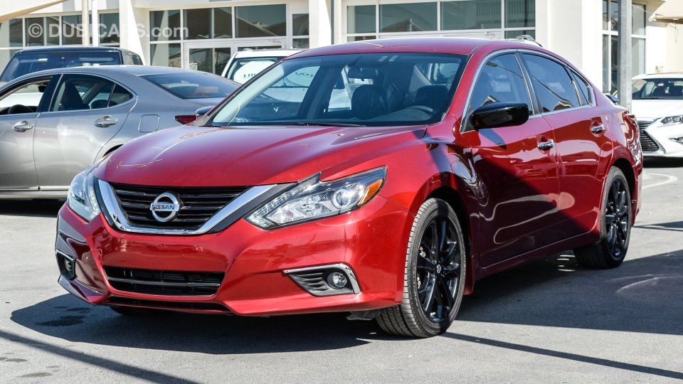 Used Nissan Altima SR 2017 for sale in Sharjah 368532