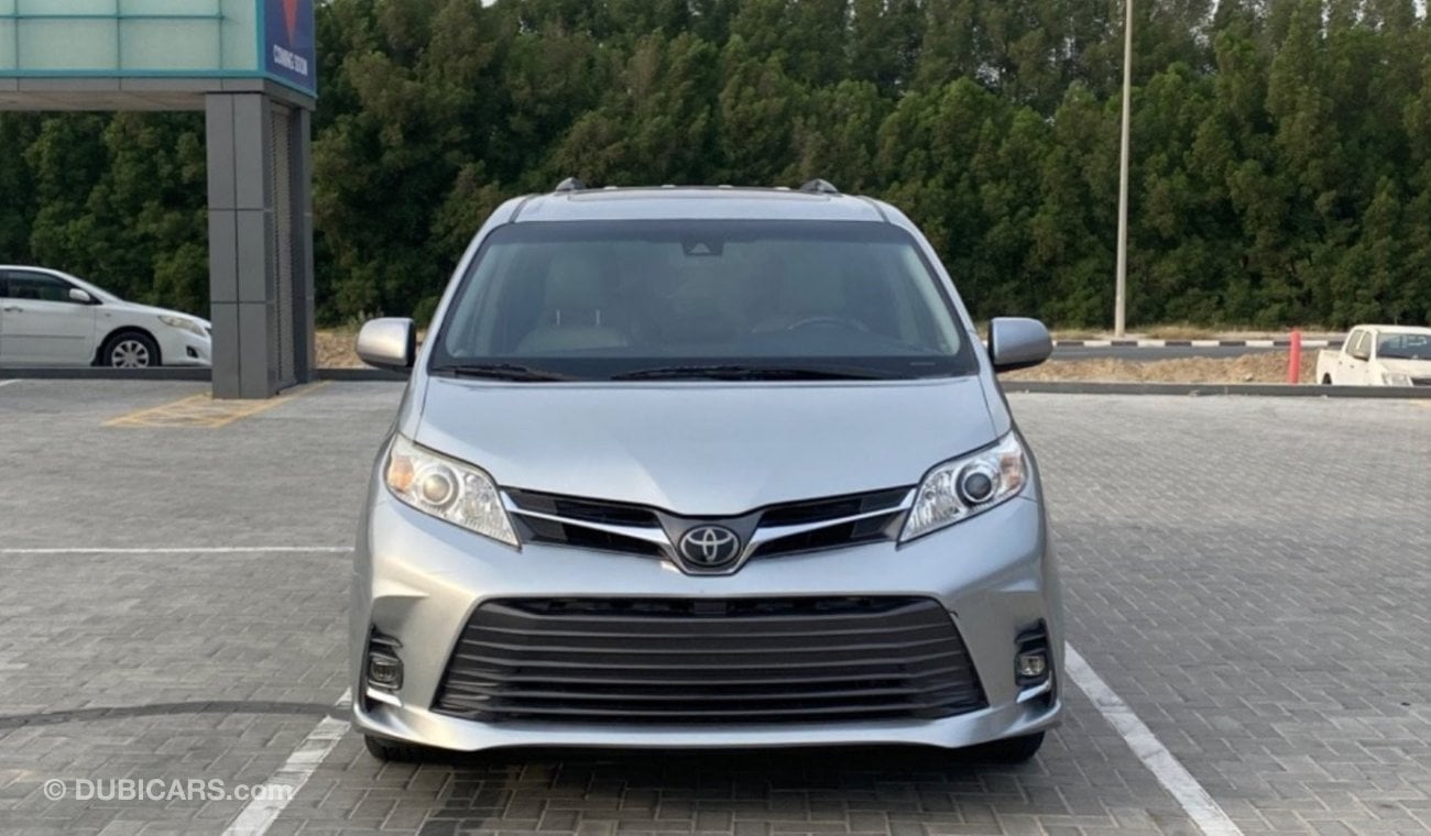 Toyota Sienna XLE, Full Option