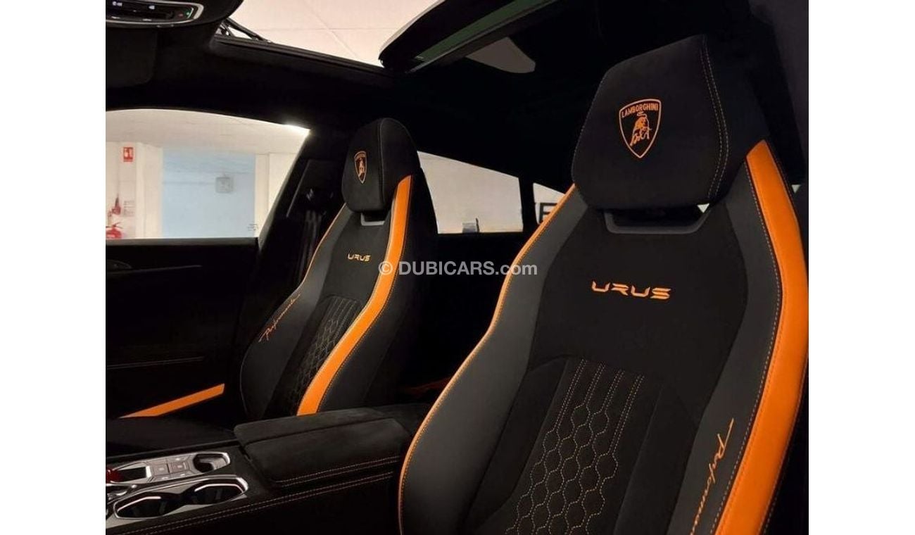 Lamborghini Urus 4.0 V8 BiTurbo Performante RIGHT HAND DRIVE