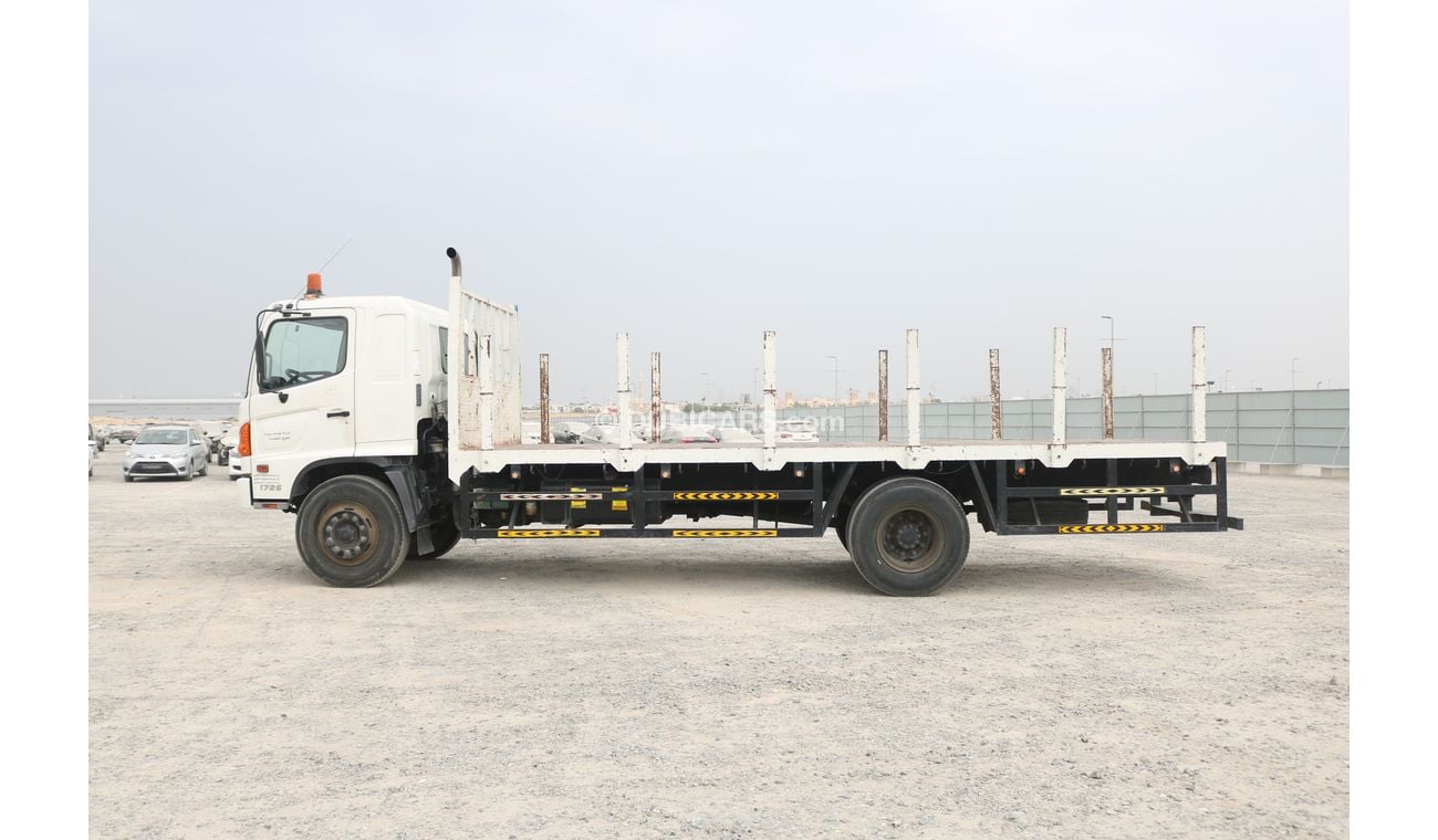 Hino 500 1726 10 TON TRUCK 2013 WITH GCC SPECS