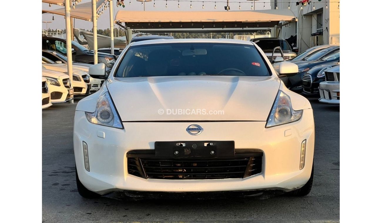 Nissan 370Z Sport 2015 model, Gulf, 6 cylinder, automatic transmission, full option, odometer 242000