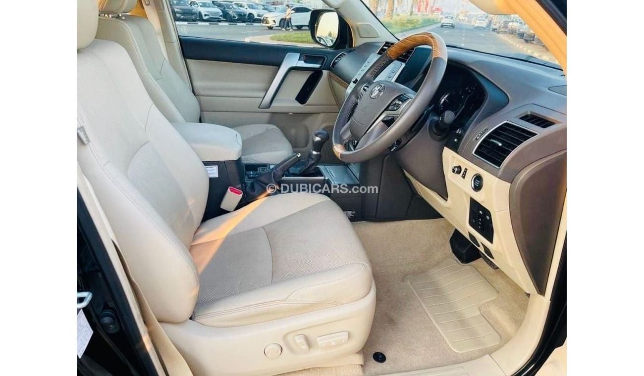 تويوتا برادو Toyota Kakadu prado 2021 full option sunroof. Electric seats . Leather seats. Coolbox. In Excellent