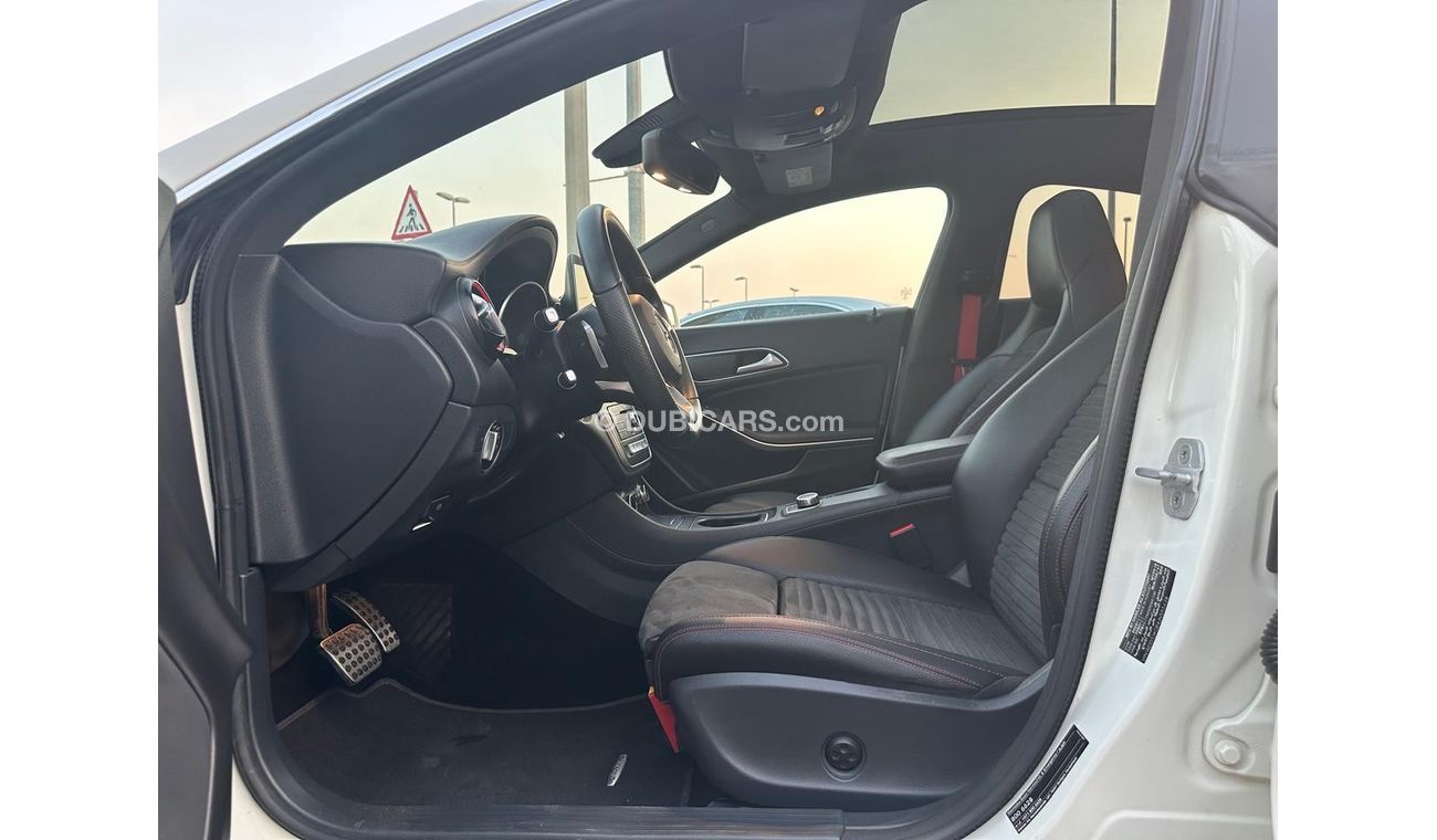 Mercedes-Benz CLA 250 Mercedes CLA 250_Gcc_2018_Excellent_Condition _Full option