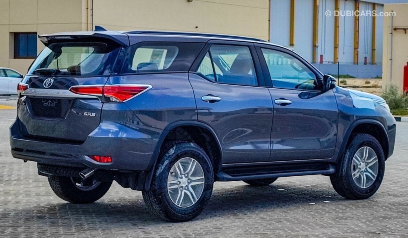 تويوتا فورتونر FORTUNER SR5 2.7L V4 PETROL