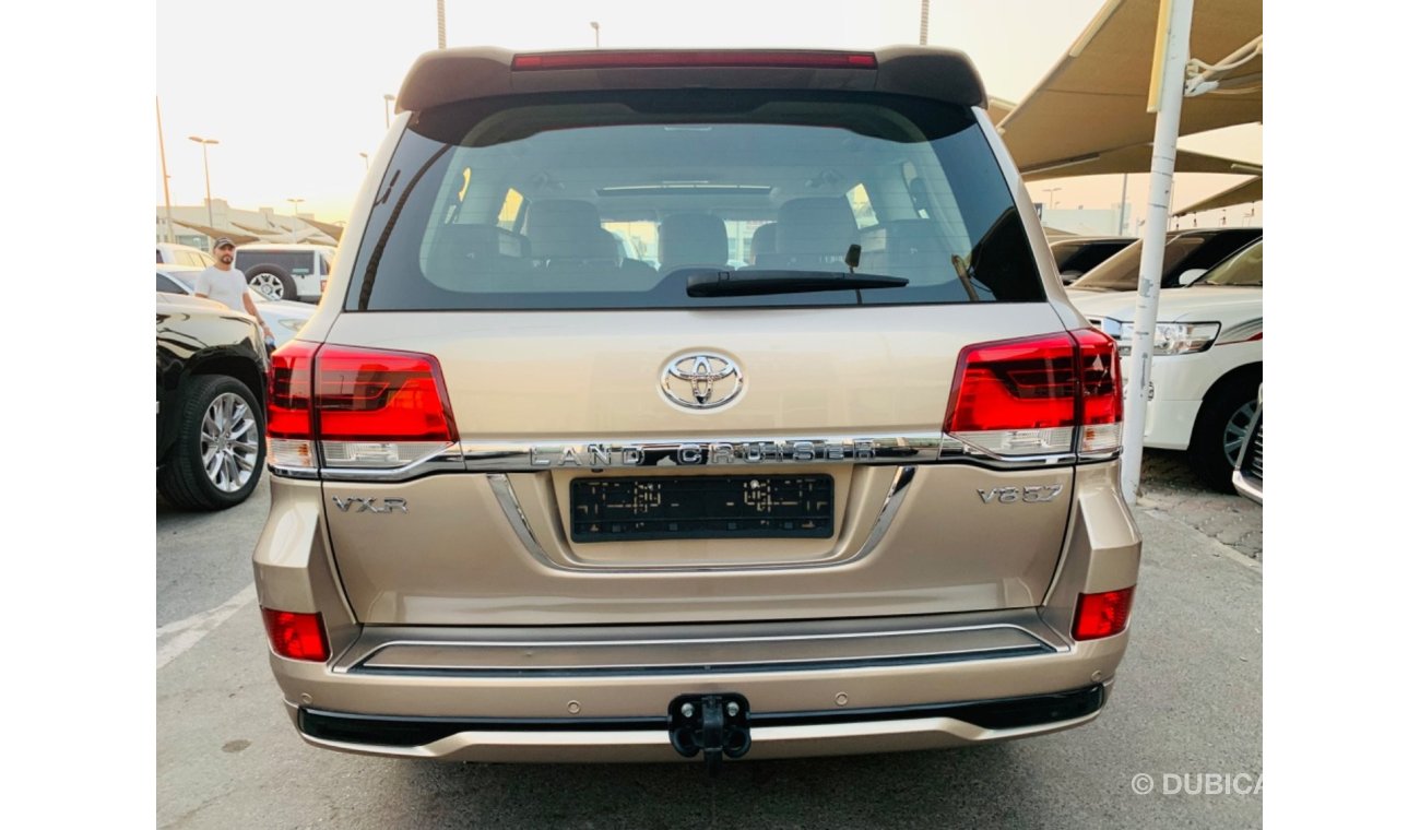 Toyota Land Cruiser VXR