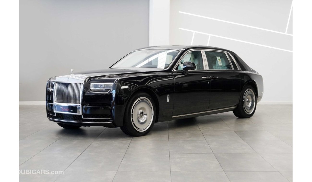 Rolls-Royce Phantom 2024 BRAND NEW ROLLS ROYCE PHANTOM EWB / GCC / REAR ENTERTAINMENT SYSTEM /BESPOKE AUDIO / WARRANTY