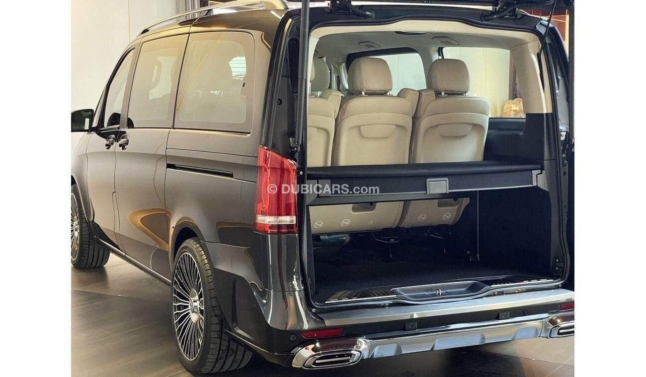 مرسيدس بنز V 250 Maybach Body Kit I Immaculate Condition