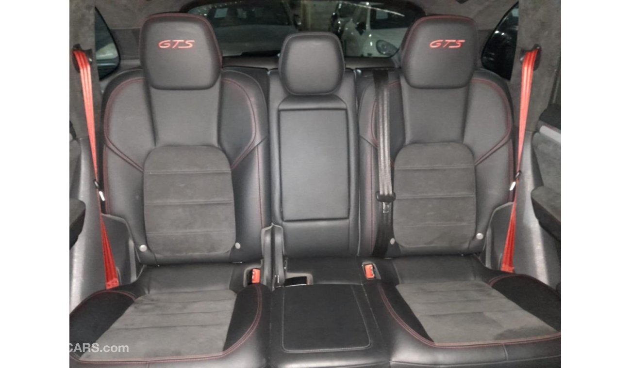 بورش كايان جي تي أس PORSCHE CAYENNE GTS 4.8L 2014, WITH PANORAMIC ROOF, PADDLE SHIFTER, GTS INTERIOR PACKAGE AND MORE..