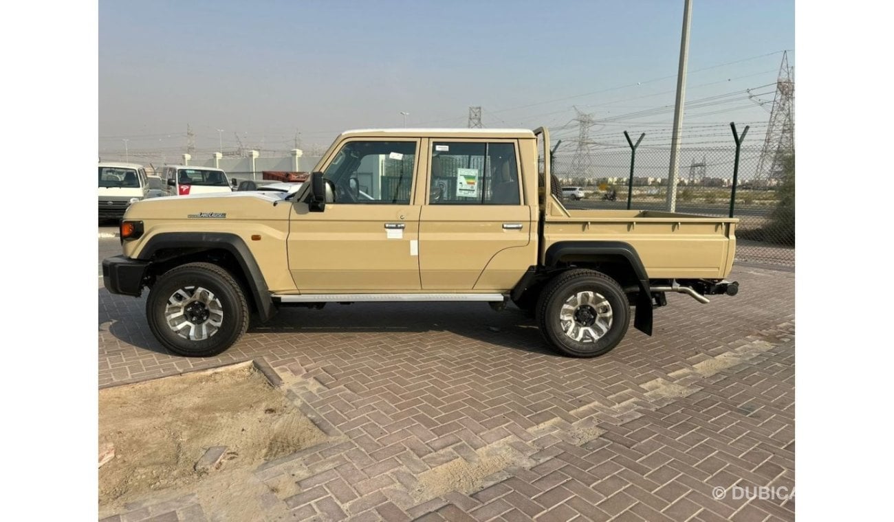 تويوتا لاند كروزر بيك آب Toyota Land Cruiser Pickup LC79 Double Cabin Petrol 4.0 Model 2024