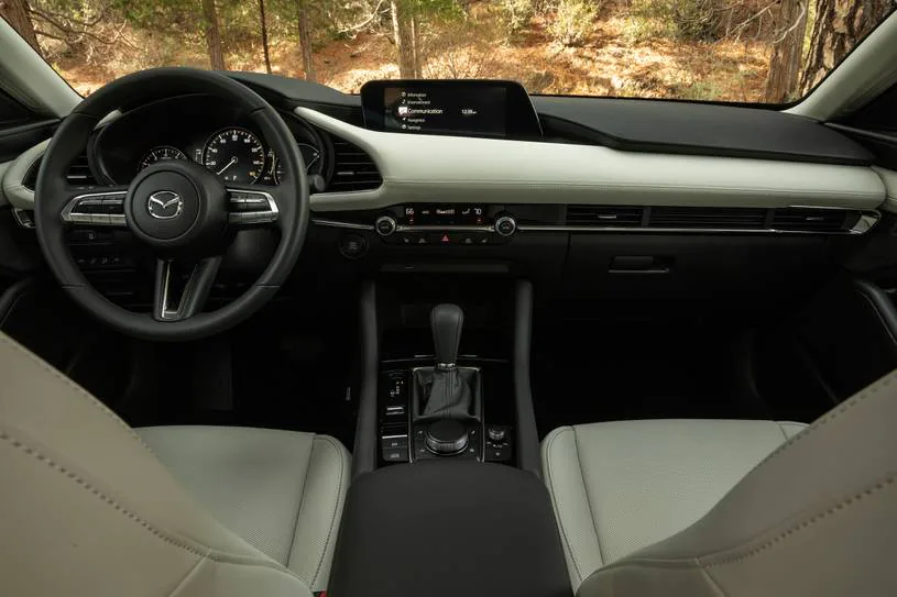 Mazda 3 interior - Cockpit