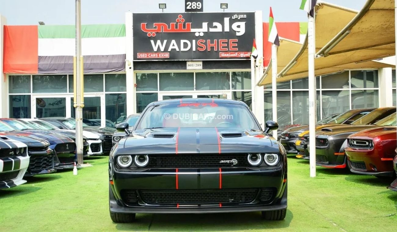 Dodge Challenger SXT Plus Challenger SXT V6 3.6L 2019/ SRT Kit/ Leather Interior/ Very Good Condition