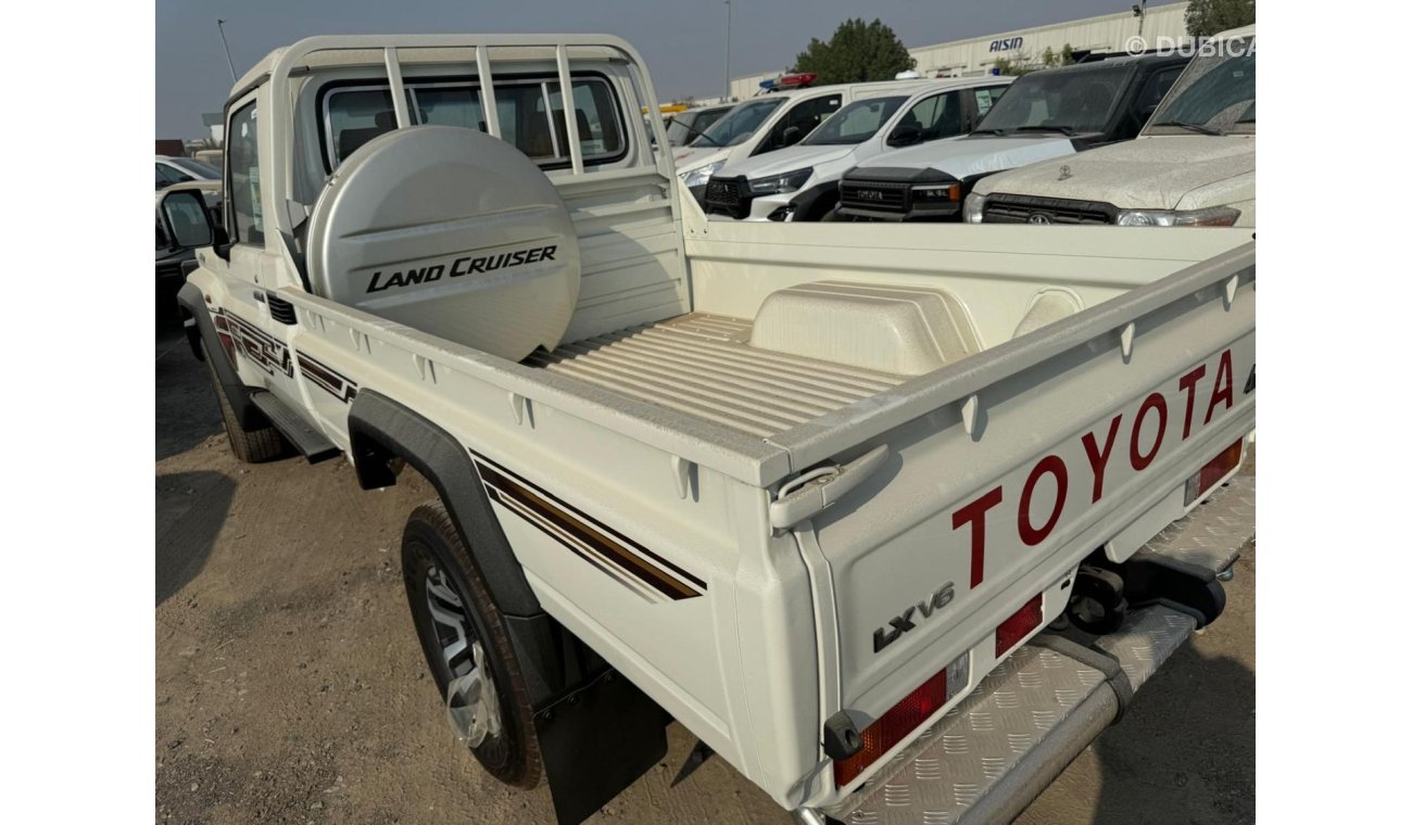 Toyota Land Cruiser Pick Up 2024 TOYOTA LAND CRUISER GRJ79 4.0 V6 A/T FULL -**EXPORT ONLY**التصدير فقط خارج الخليج**