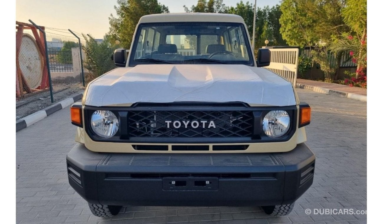 تويوتا لاند كروزر 70 2024 Toyota Land Cruiser LC78 (3-Door) Hardtop 2.8L 4-Cyl Diesel A/T 4x4 Only For Export