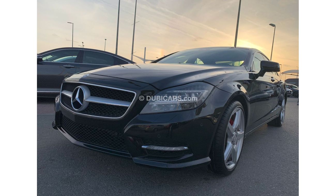 مرسيدس بنز CLS 500 Std Mercedes CLS 500_GCC_2014_Excellent Condition _Full option