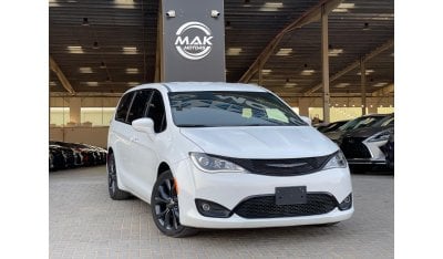 Chrysler Pacifica Touring L Pacifica Touring (S) / 7 Seats / 3.6L V6 / 2020/ Very Luxurious Car