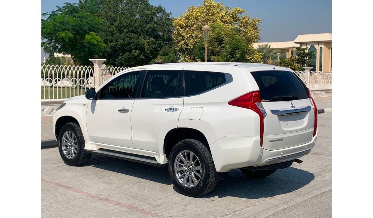 ميتسوبيشي مونتيرو MITSUBISHI MONTERO 2019 Sunroof,GCC SPECS