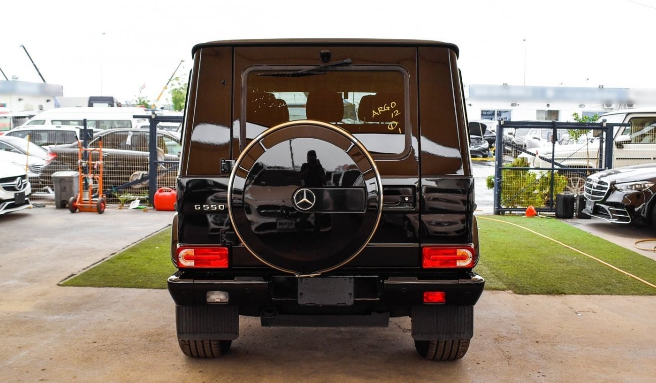 Mercedes-Benz G 550