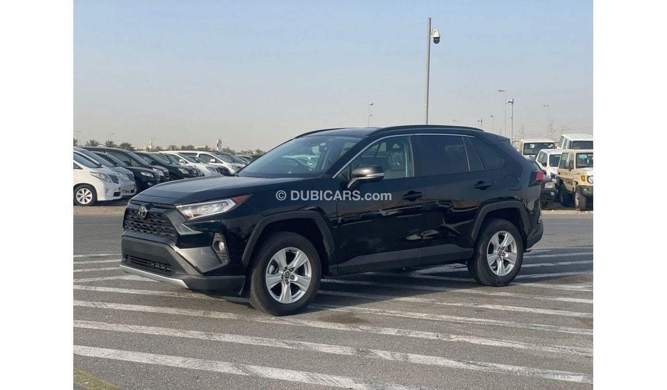 تويوتا راف ٤ 2021 Toyota Rav4 XLE MidOption+ Push start - 2.5L V4 - UAE PASS